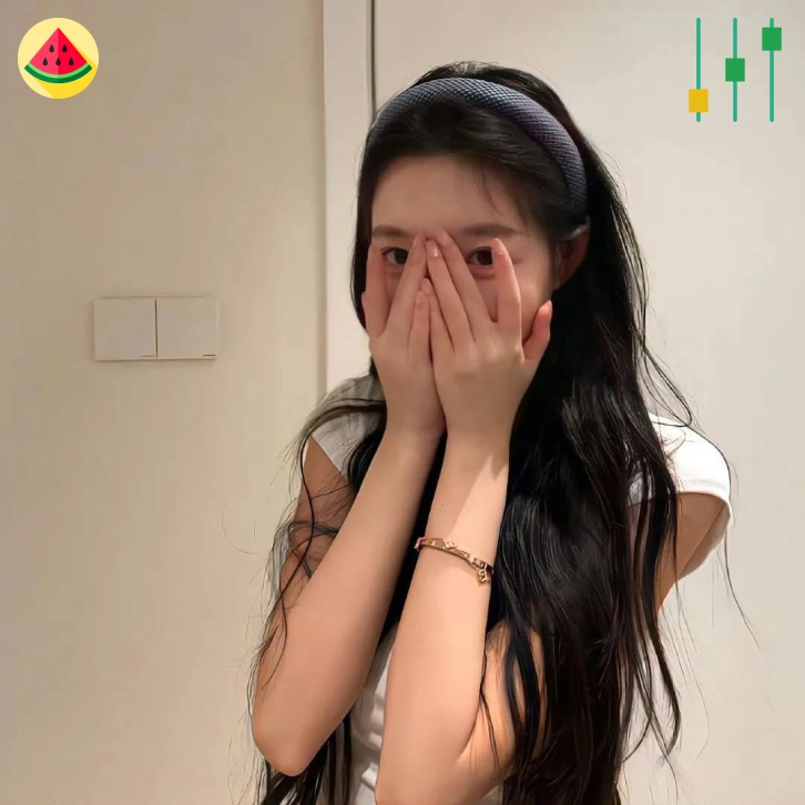 邓女士